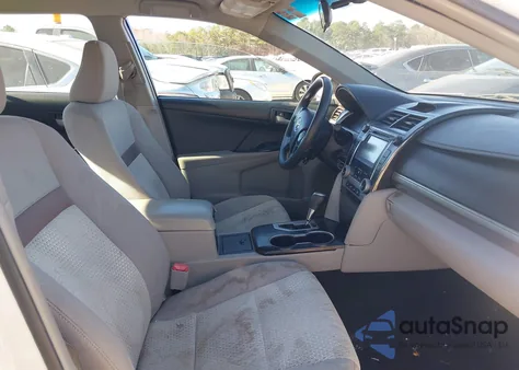 2014 Toyota Camry Le z USA, uszkodzony, nr VIN 4T1BF1FKXEU331511